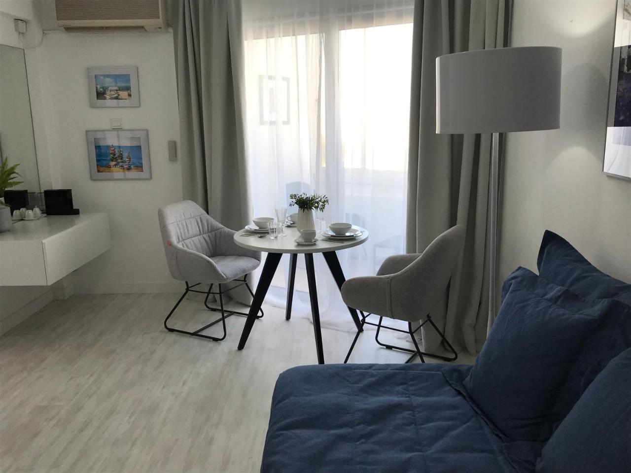 Sea View Holiday Apartment Larnaca Buitenkant foto